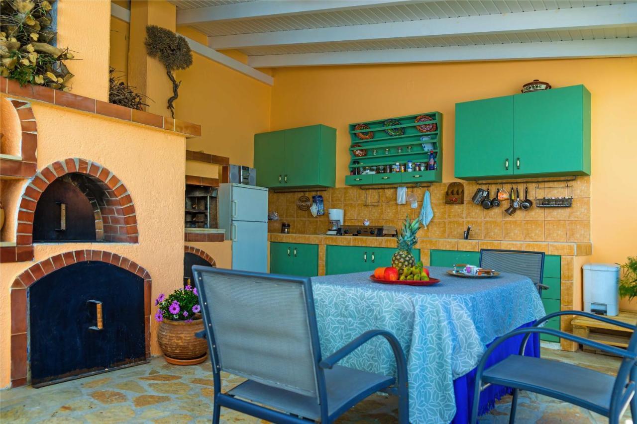 Heraklion Beach Hideaway Explore, Relax, Repeat-3 Gazi المظهر الخارجي الصورة